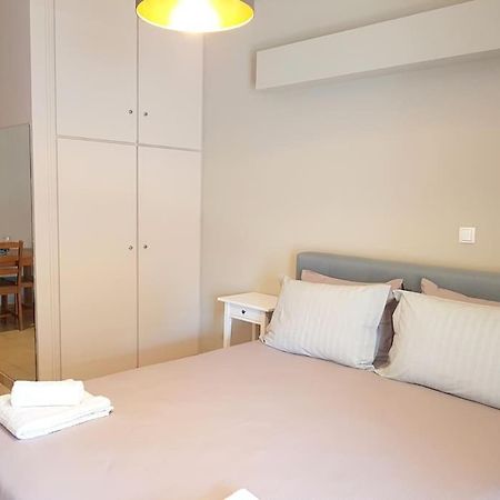 Athens Campus Renovated Studio Apartment @ Ilisia Екстер'єр фото