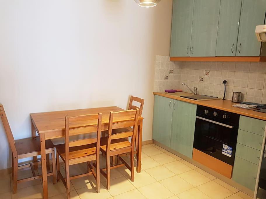 Athens Campus Renovated Studio Apartment @ Ilisia Екстер'єр фото